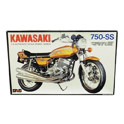 ナガノ 1/8 カワサキ 750-SS マッハIII ポスター付/バイク プラモデル