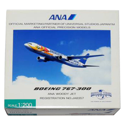 ウッドペッカージェット 1/200 ANA 全日空 USJ B767-300 特別塗装機