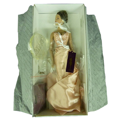 トナードール(Tonner Doll) Celebrates Five Years Of Tyler Wentworth Doll