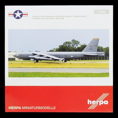 ヘルパ 1/200 ボーイングB-52H ストラトフォートレス