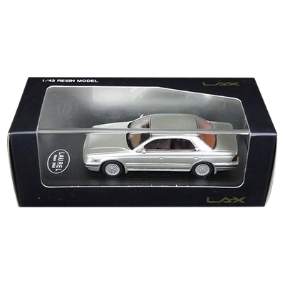 LA-X 1/43 日産 ローレル メダリスト 1989 グリニッシュシルバー